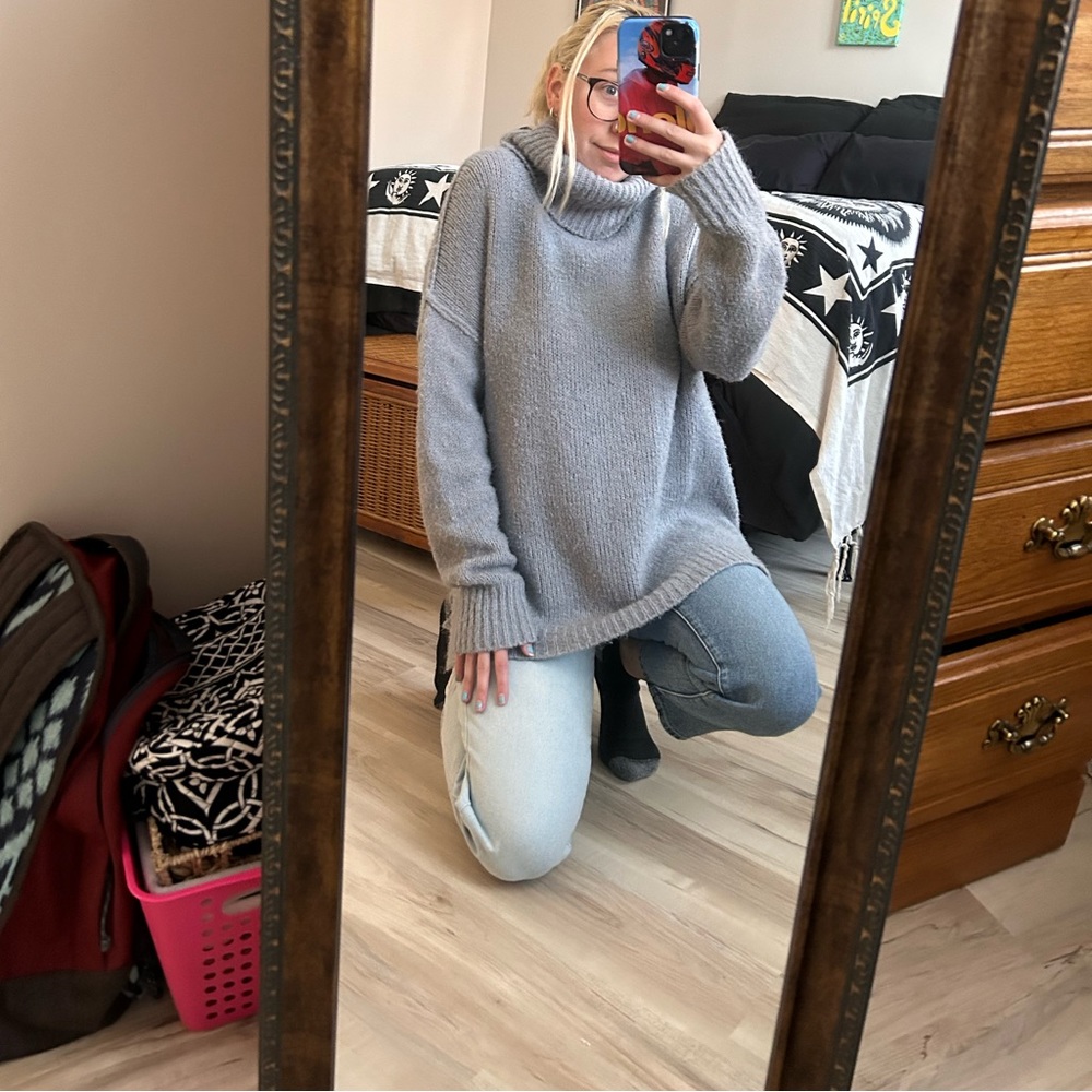 medium turtleneck sweater